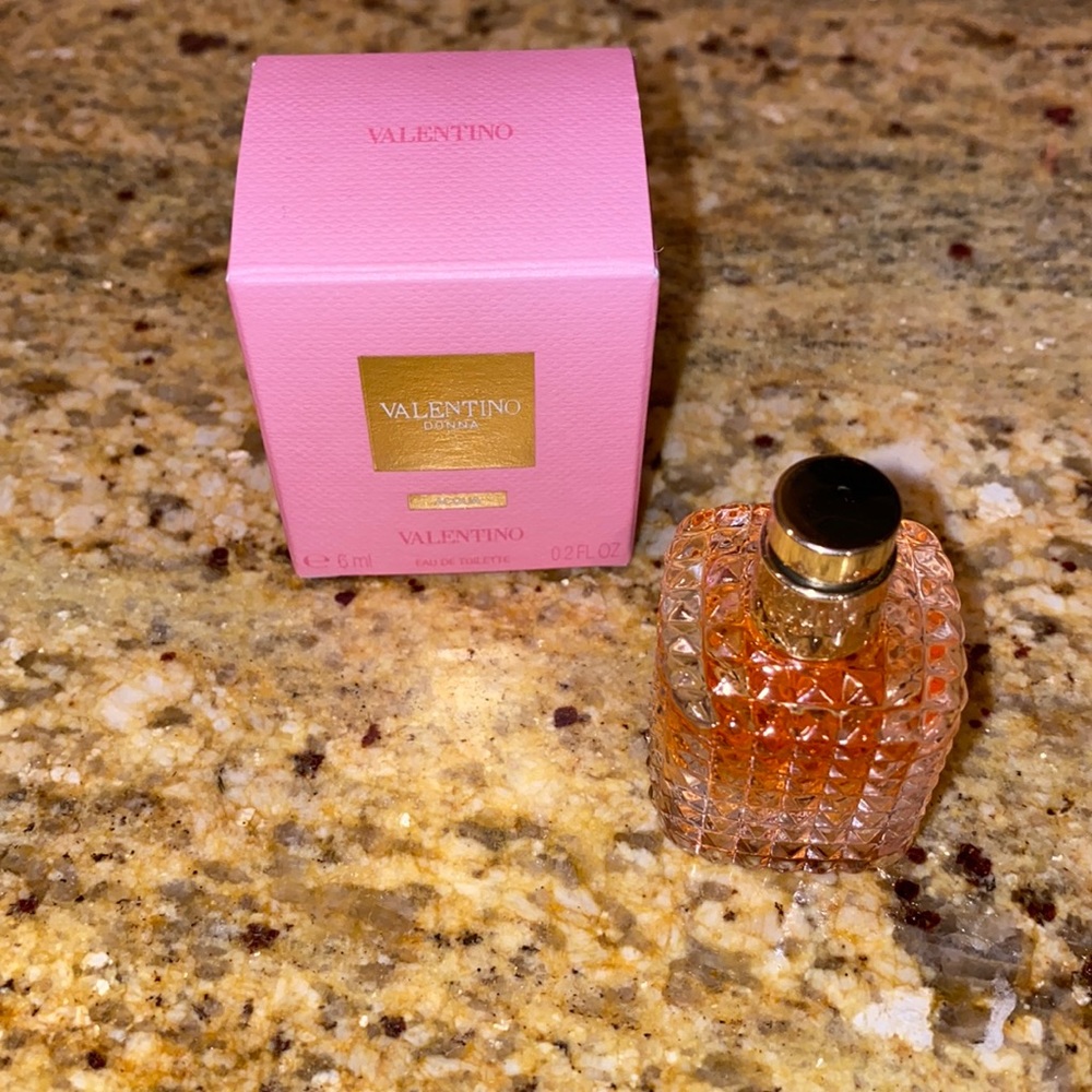Valentino Donna Acqua Perfume